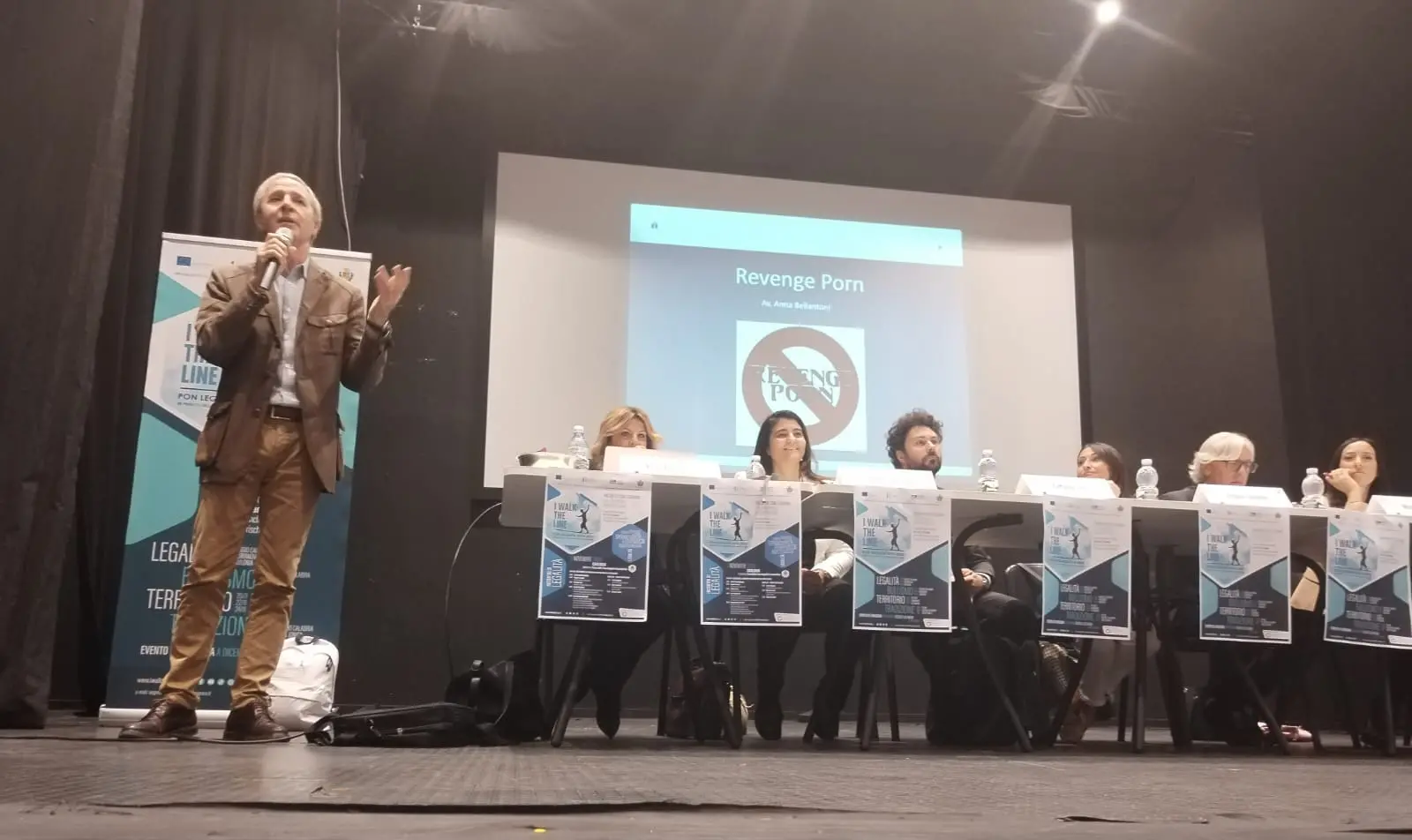 Caulonia, la “Casa della Pace Angelo Frammartino”, ha ospitato il progetto ‘I walk the line’