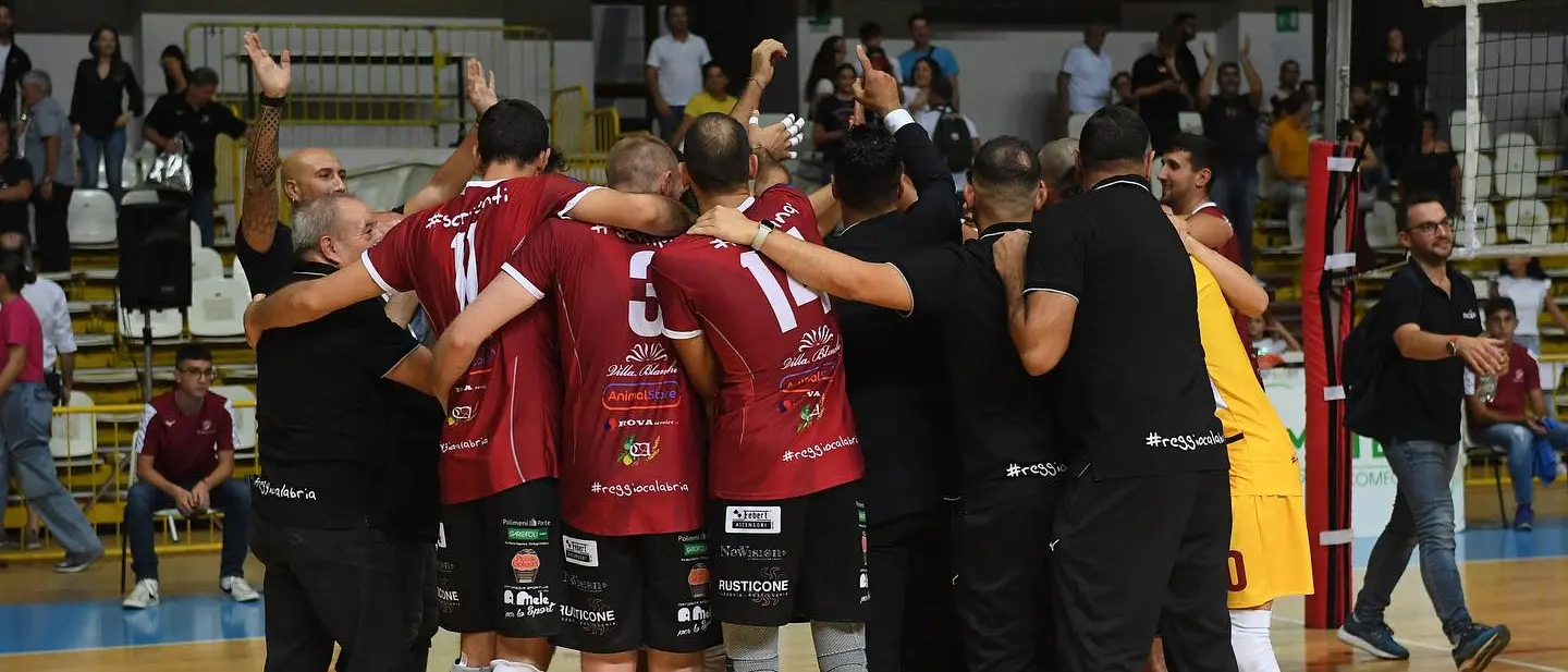 Serie B, la Domotek Volley Reggio Calabria torna in campo in Sicilia da prima della classe