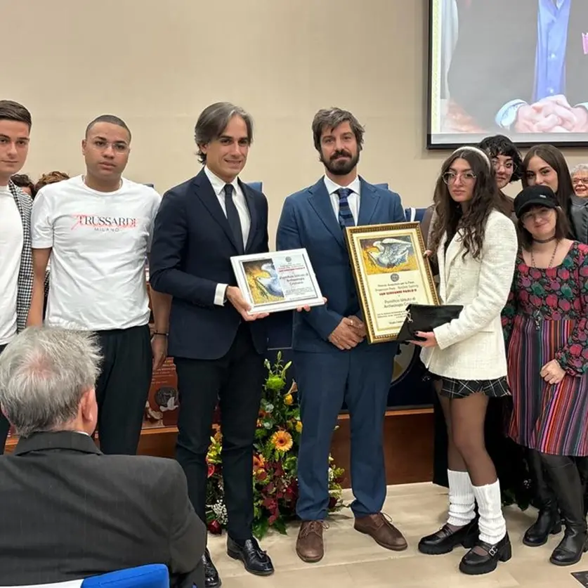 Premi Anassilaos, Falcomatà: «Le nostre radici per guardare a un futuro di pace»