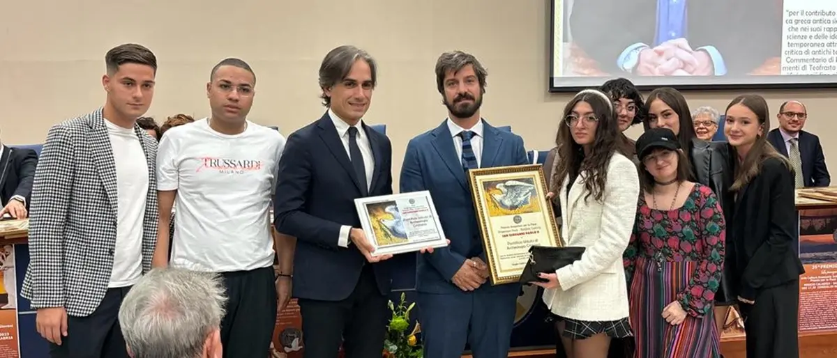 Premi Anassilaos, Falcomatà: «Le nostre radici per guardare a un futuro di pace»