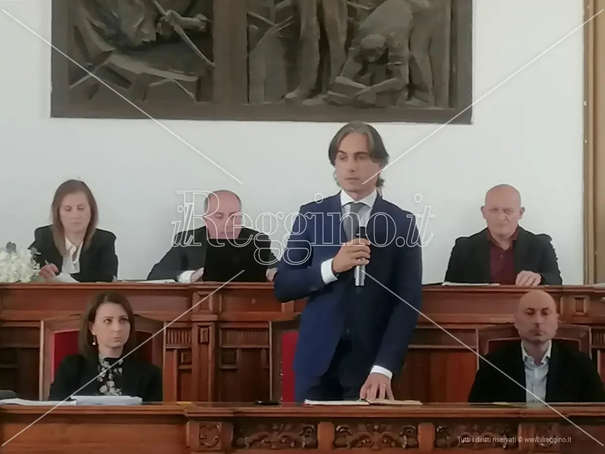 Reggio, nessuna giunta sotto l'albero: il Pd affina le strategie