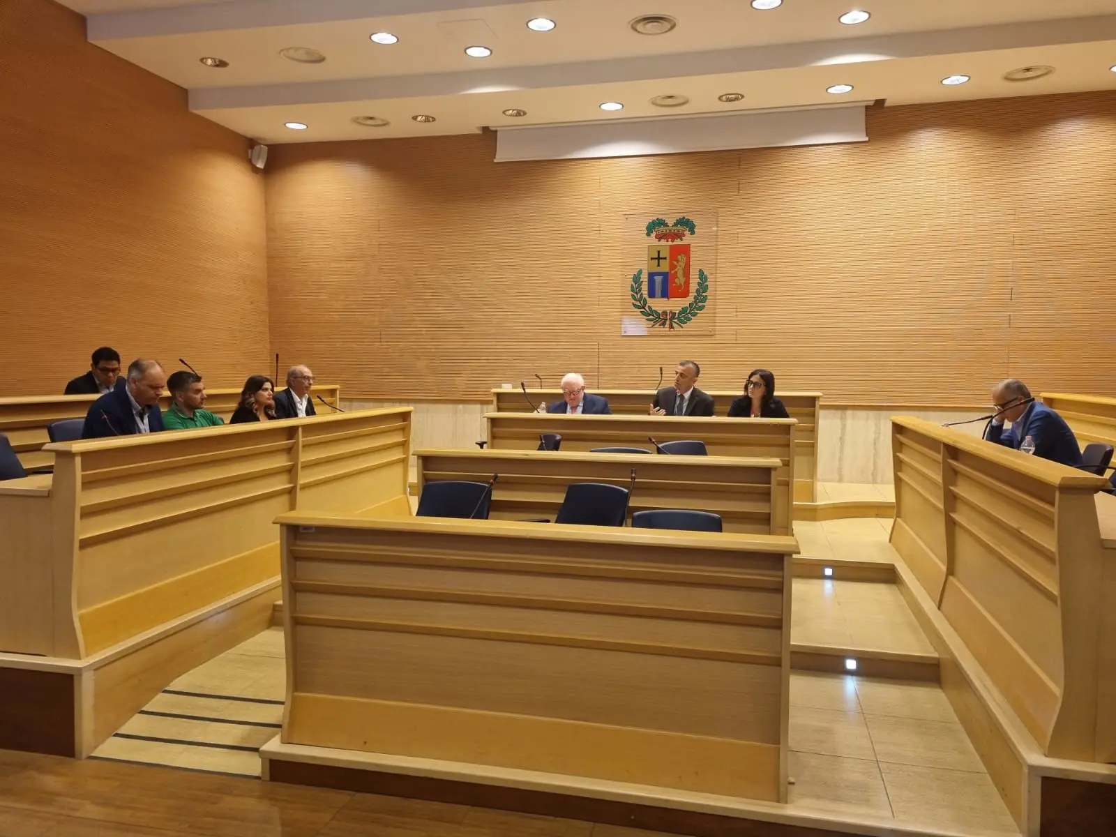 Provincia di Vibo, salta la seduta che avrebbe dovuto varare la stabilizzazione dei tirocinanti