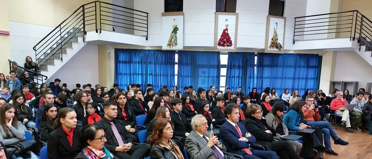 Palmi, all'istituto Nicola Pizi l'iniziativa \"Mai più sole\"