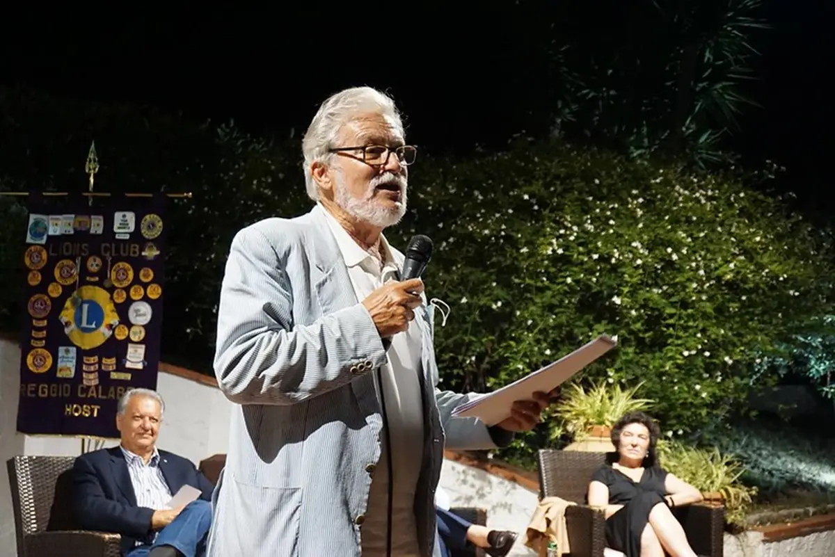 Scomparsa Roberto Pazzi, Rhegium Julii: «Avrebbe partecipato ai Caffè letterari 2024»