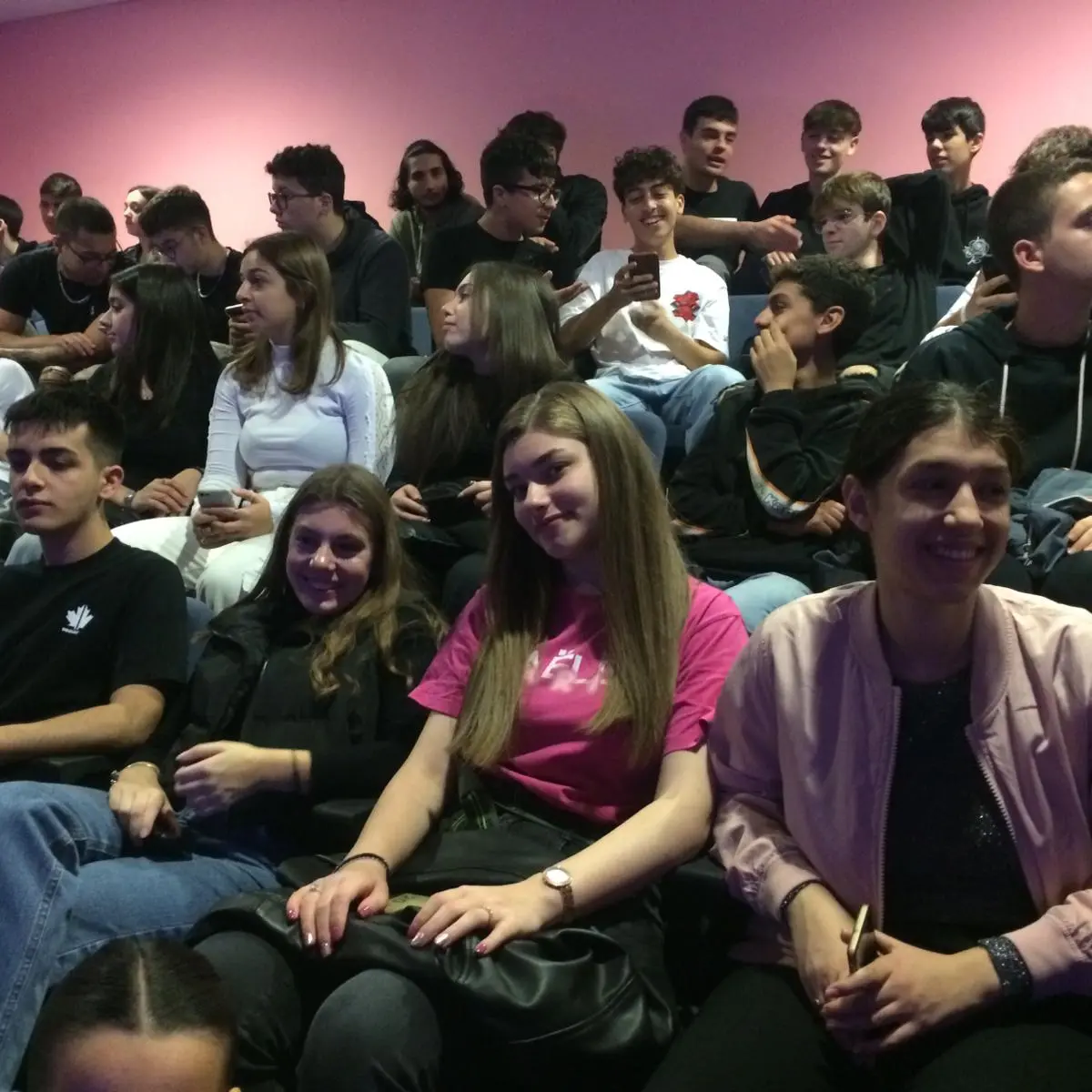I ragazzi del liceo scientifico Zaleuco allo spettacolo “Il sogno di Ipazia”