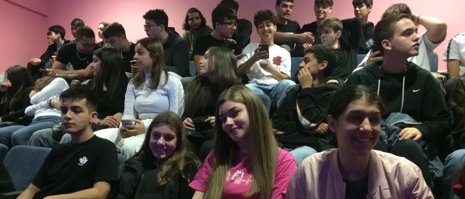 I ragazzi del liceo scientifico Zaleuco allo spettacolo “Il sogno di Ipazia”