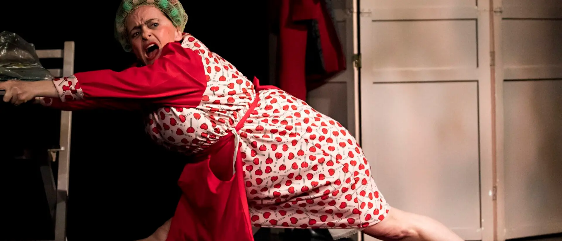 Reggio, all'Allegria festival arriva lo spettacolo comico e di cabaret “La super casalinga”