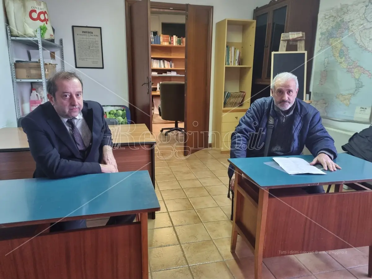 Alloggi a Reggio, Marino: «Ok alle prima assegnazioni, ma la lotta continua» - VIDEO