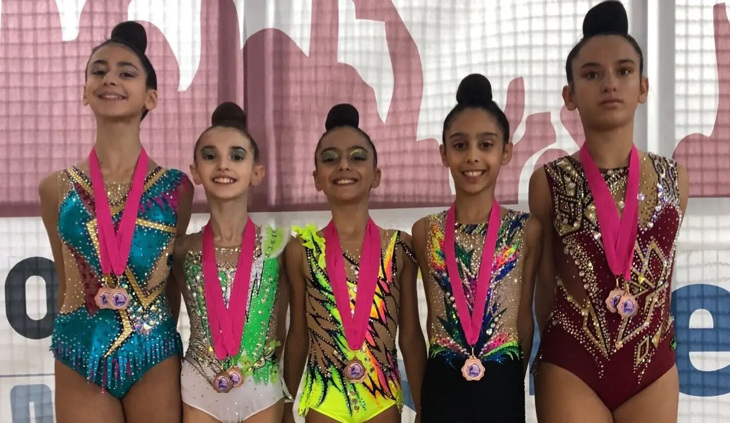 Luminarie e stelle: pioggia di medaglie per Reggio Ritmica