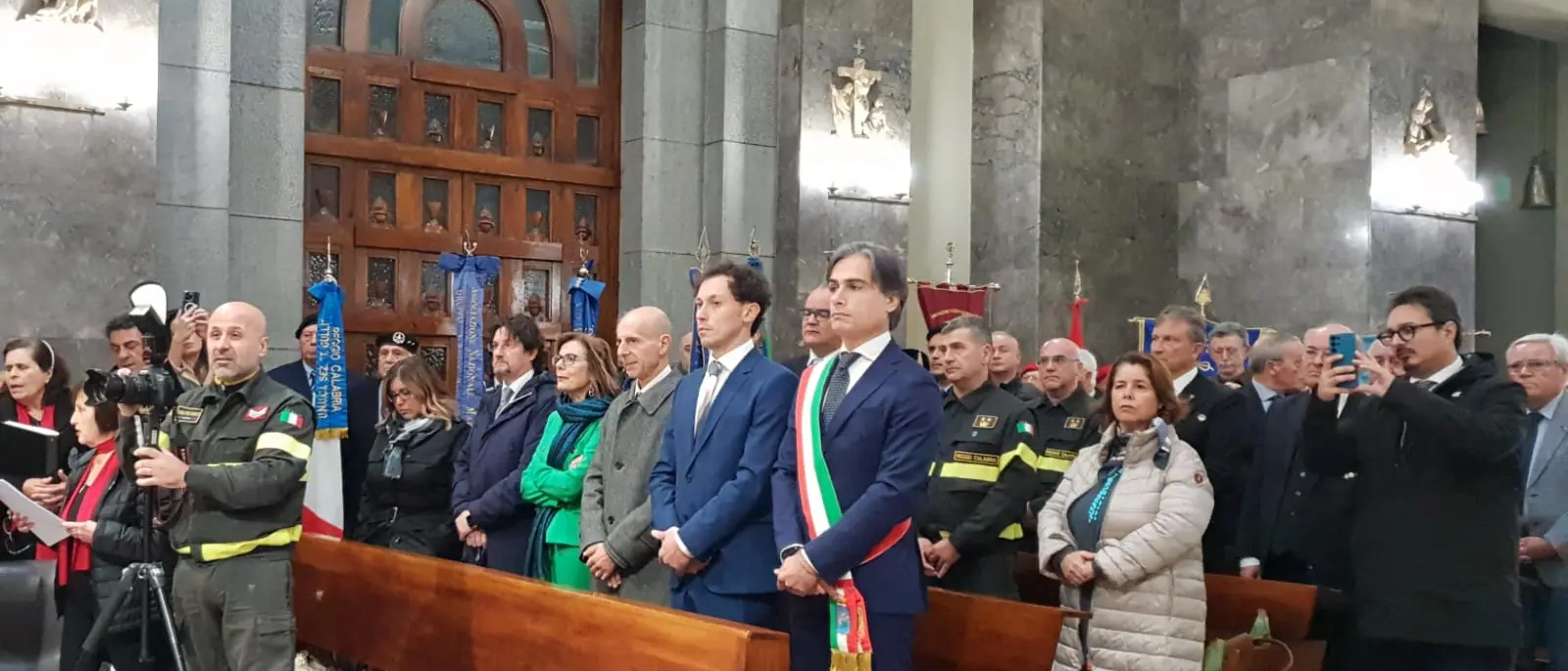 Reggio, Falcomatà: «Grato all’impegno dei Vigili del fuoco, della Marina militare e Guardia costiera»