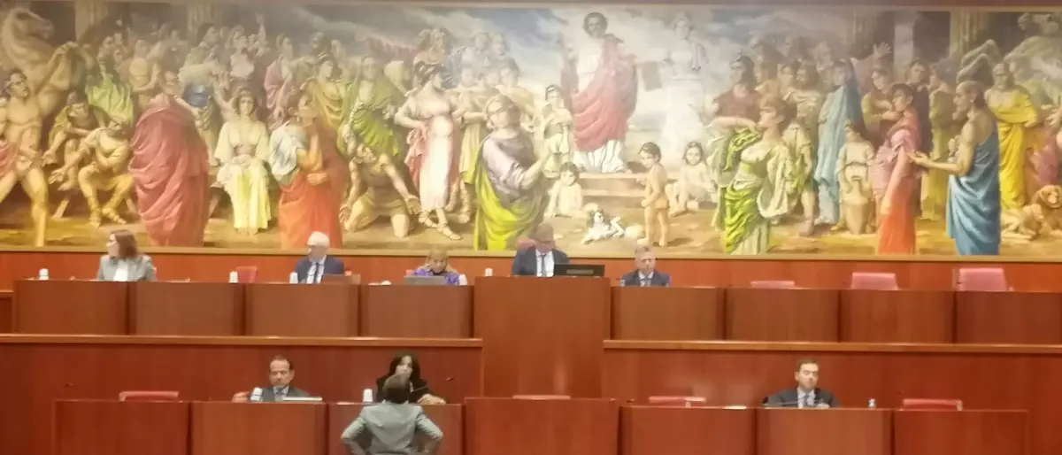 Bilancio consolidato e documento di economia e finanza passano a maggioranza in Consiglio regionale