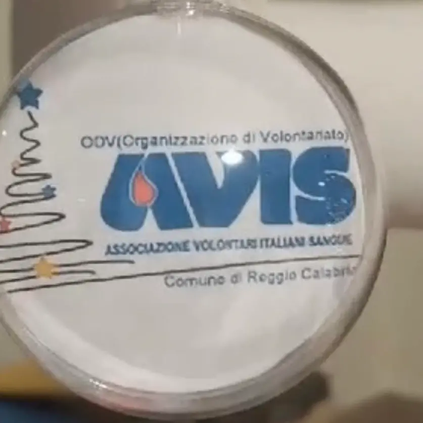 Reggio, tutto pronto per l'accensione dell'albero di Natale dell'Avis comunale