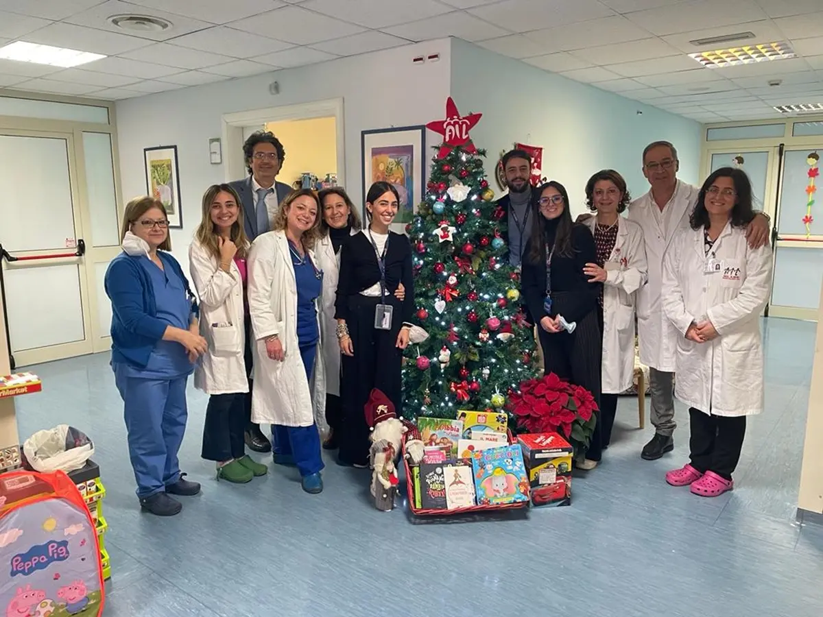 Gom di Reggio, donati oltre 800 libri a Oncoematologia Pediatrica