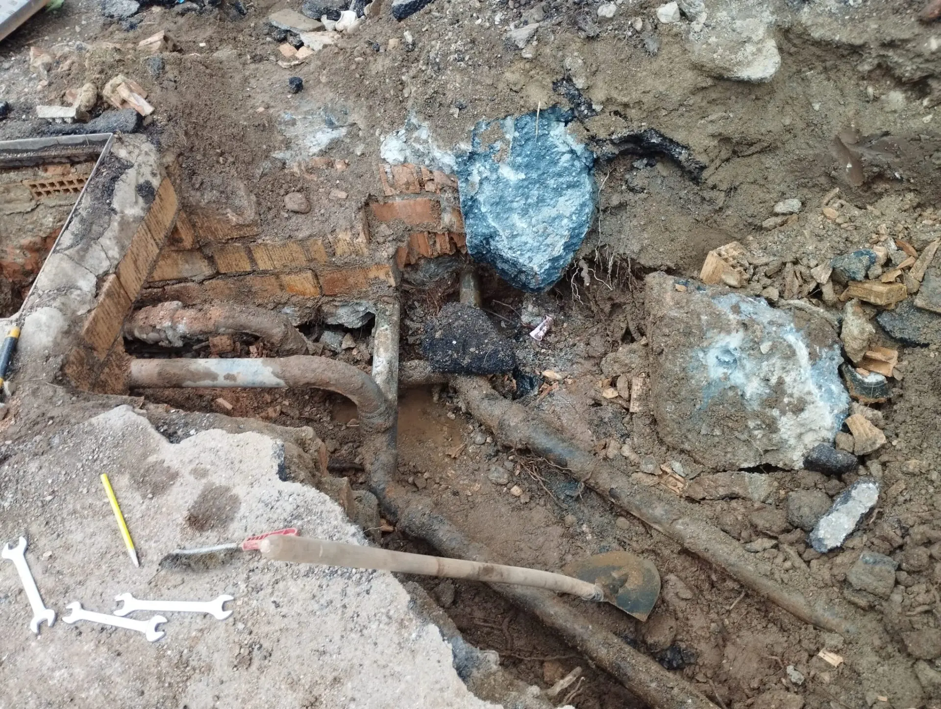 Reggio, torna l'acqua nel rione Ciccarello: riparata condotta idrica