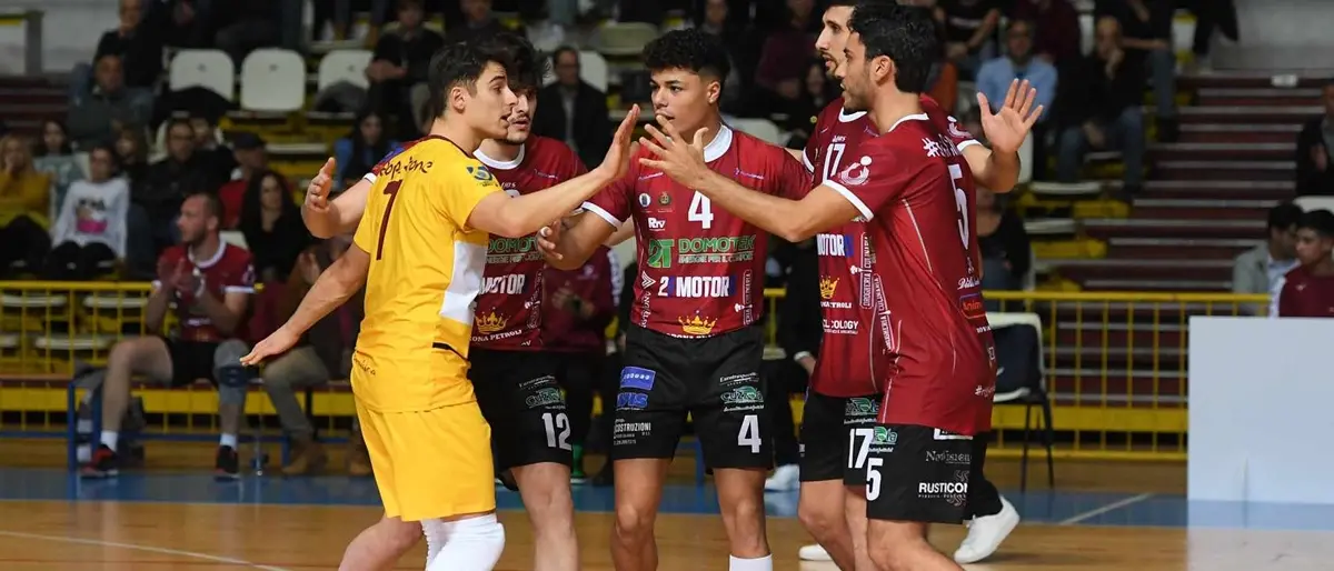 10° giornata Serie B: Domotek Volley Reggio Calabria in Sicilia per dare sostanza al primato