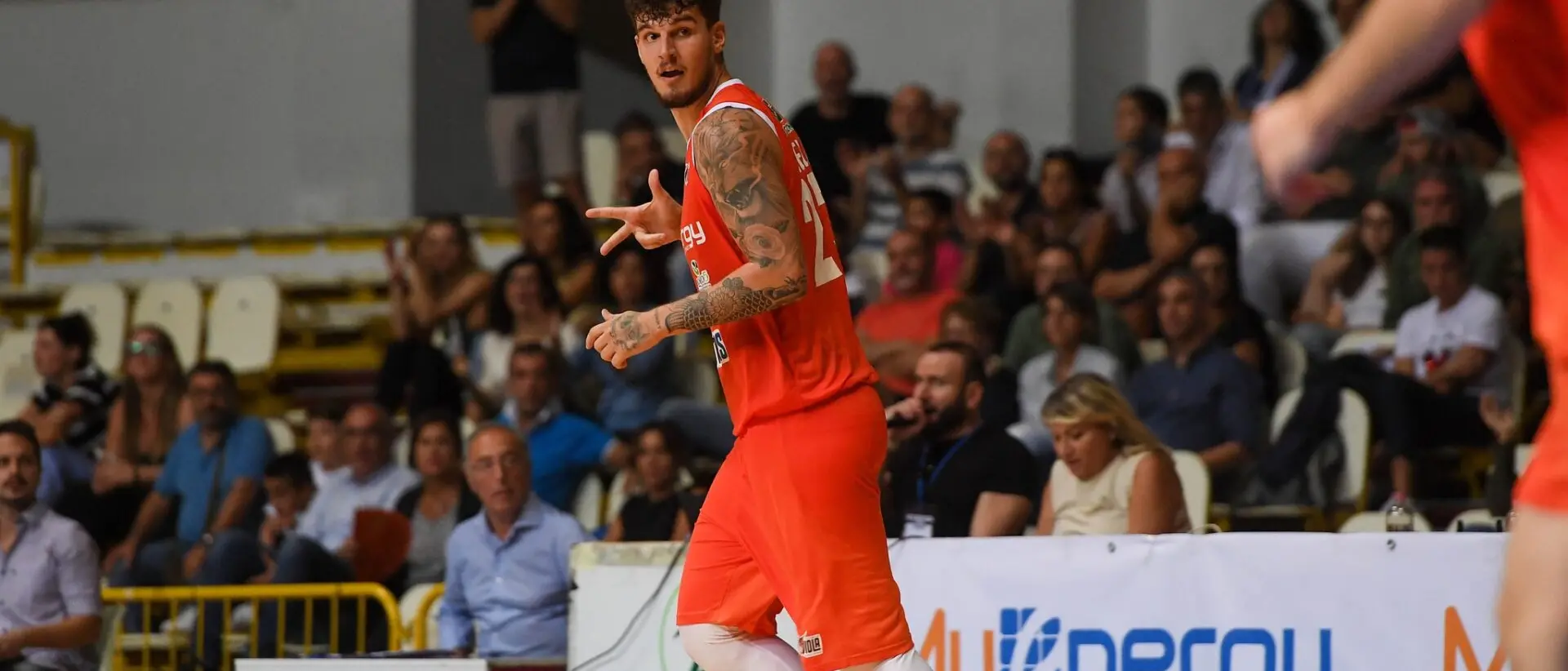 Il capitano Binelli: «Il pubblico cresce ogni domenica di più, vi aspettiamo al PalaCalafiore»