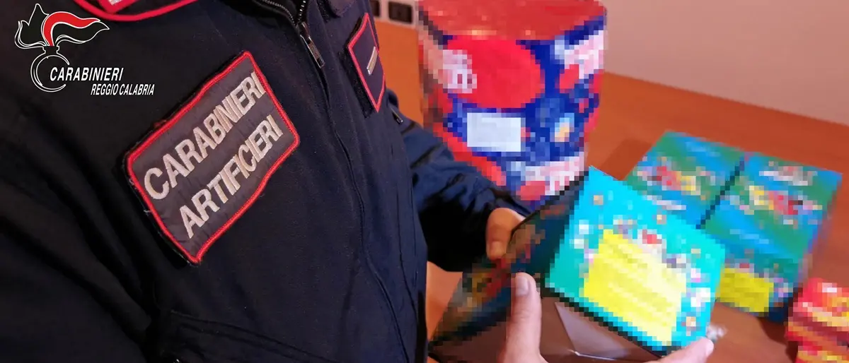 San Ferdinando, controlli su fuochi artificiali: 6 kg di povere pirica sequestrati e una donna denunciata