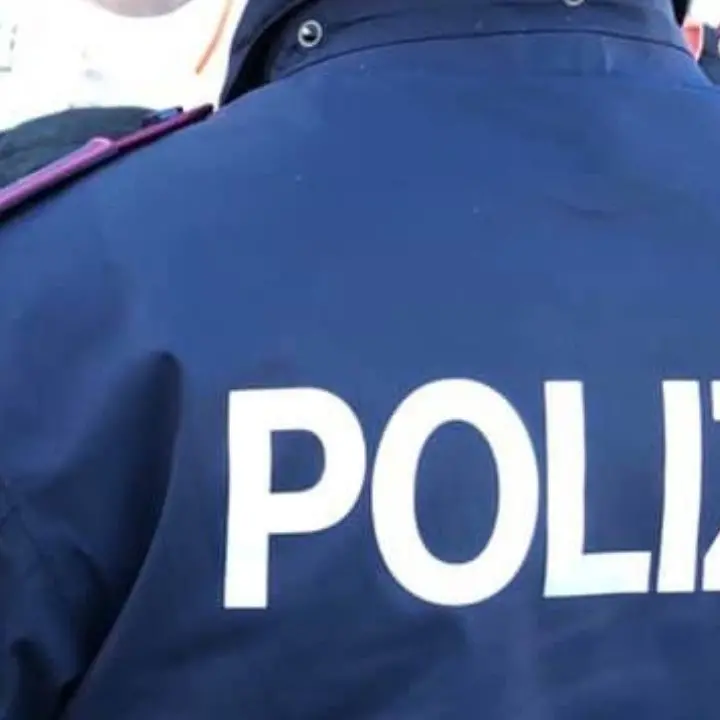 Reggio, la denuncia del sindacato di Polizia Silp Cgil: «Ci costringono a straordinari senza pagarli, salasso nella busta paga di febbraio»