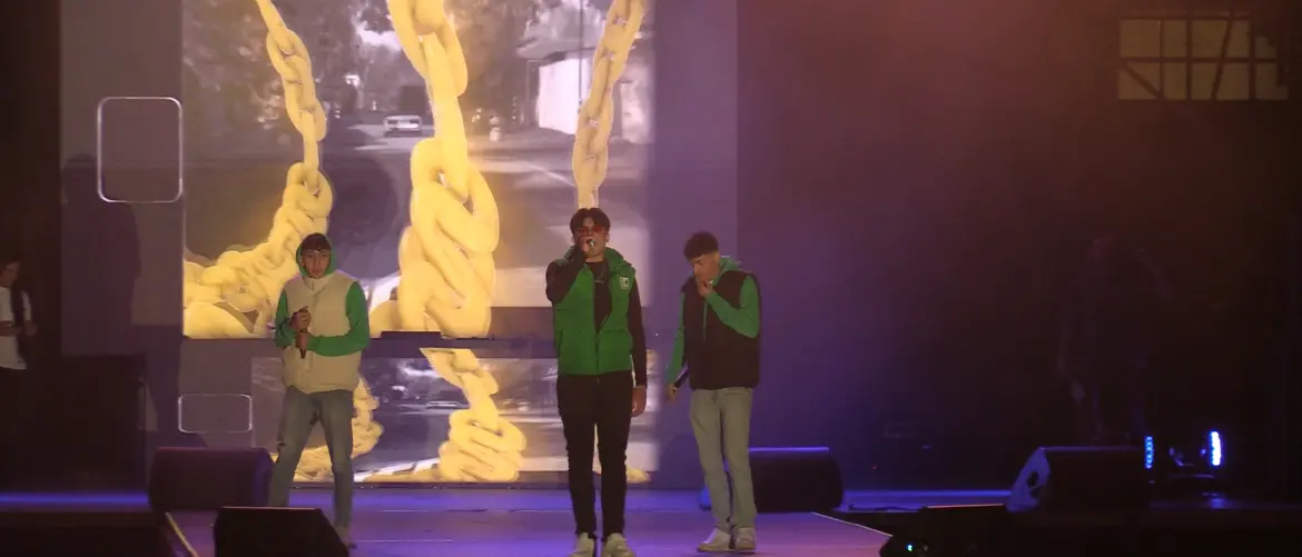 Da Villa al palco di Sferaebbasta con il sogno della musica: tre giovani cantano la loro terra