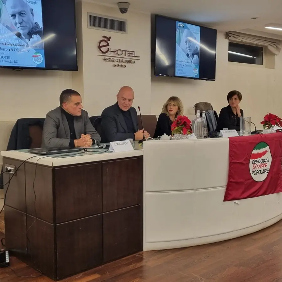 Reggio, Sovranisti in campo per le Europee e Rizzo: «Il Ponte? Lo facessero fare ai cinesi»