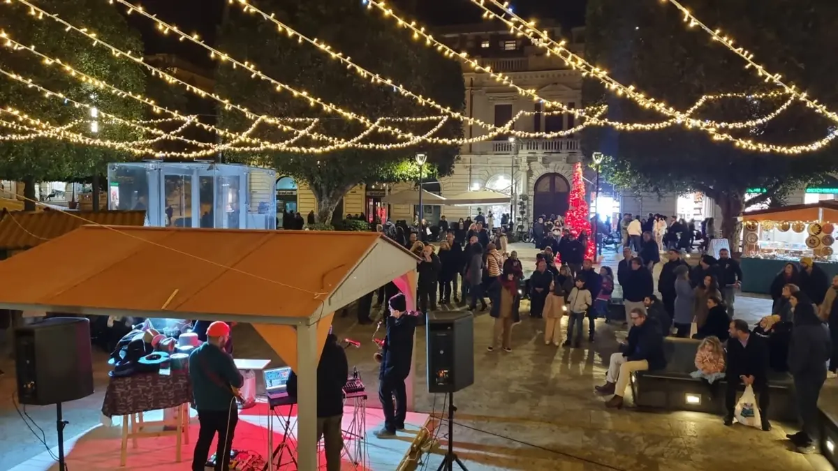 Reggio Christmas City, musica, eventi, trampolieri e dj set per le ultime 72 ore dell’anno