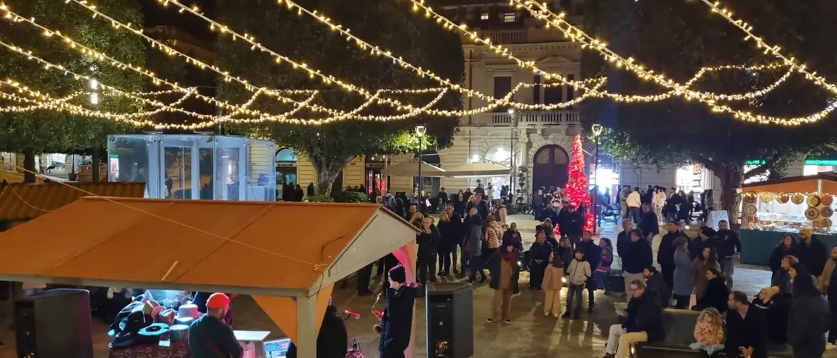 Reggio Christmas City, musica, eventi, trampolieri e dj set per le ultime 72 ore dell’anno