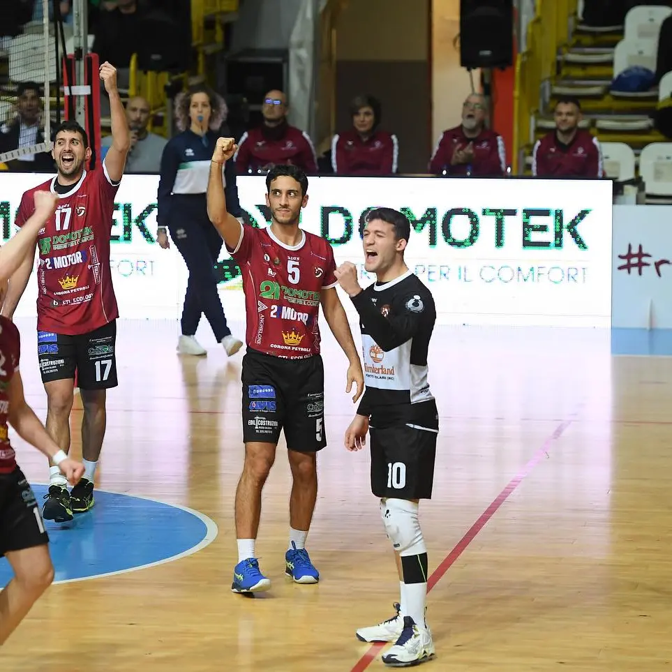 La capolista Domotek Volley Reggio Calabria ricomincia dal derby