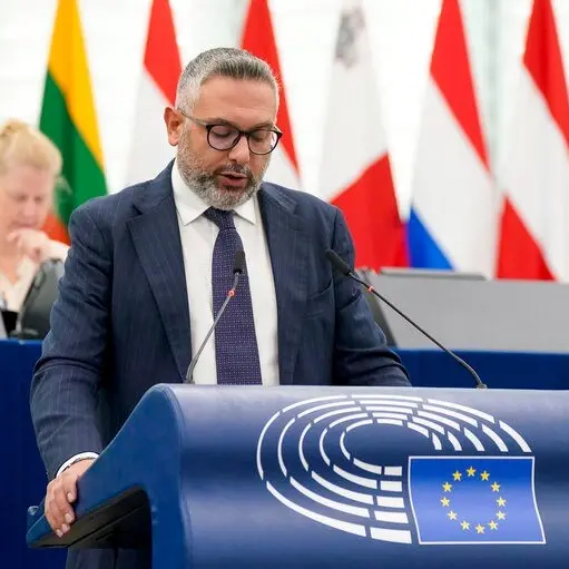 Governo Nesci (FdI): «Grazie a Meloni rischio povertà al minimo e record occupati»