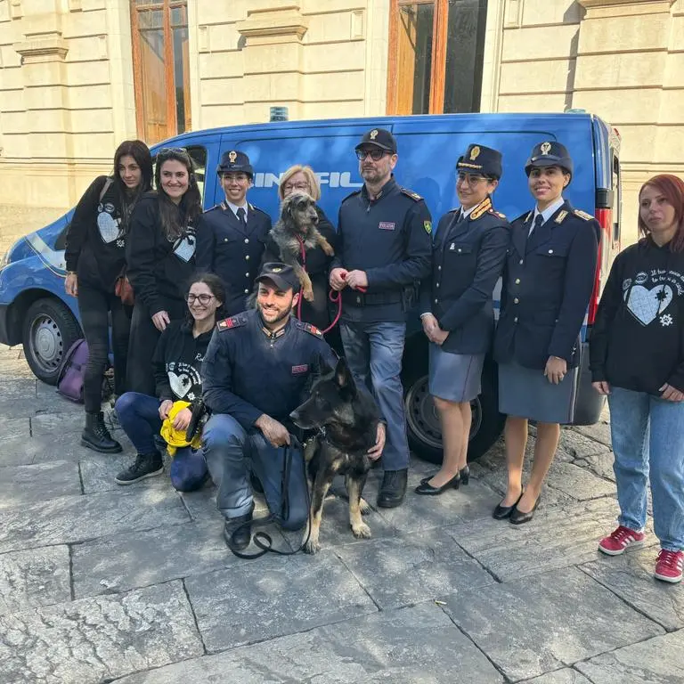 La Polizia di Reggio adotta un cane dal canile municipale: da oggi Lisa entra a far parte della famiglia dei Cinofili
