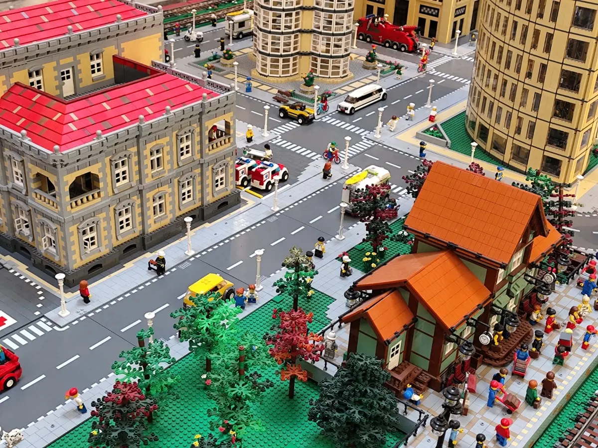 Reggio, mostra I love Lego 15mila visitatori in quattro mesi