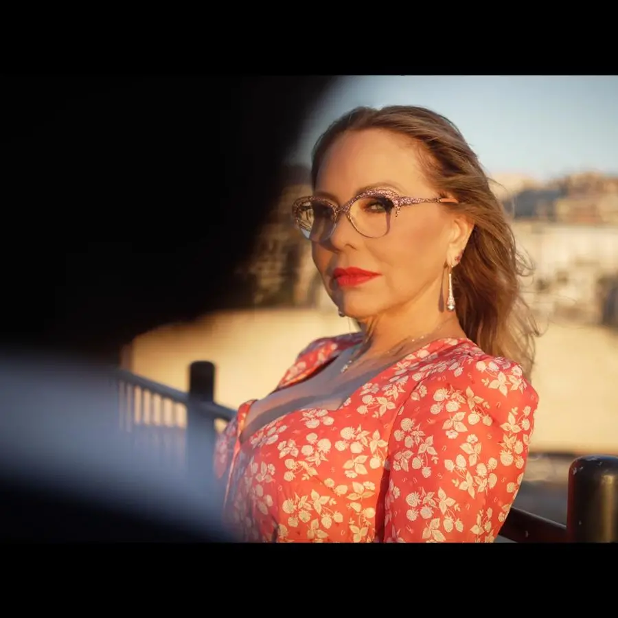 \"Troppe domande\", nuovo brano e video per Marco De Leo con la partecipazione speciale di Ornella Muti
