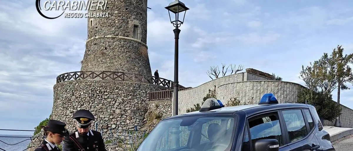 Spaccio di droga a Bagnara, giovane 19enne finisce agli arresti domiciliari