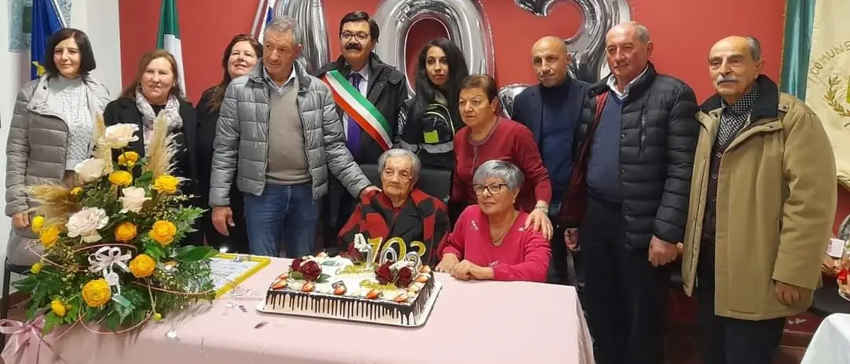 Bova festeggia i 103 anni di Petronilla Petrulli