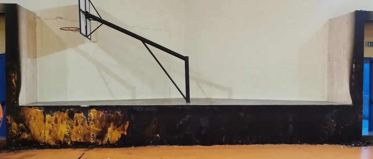 Reggio, danneggiamento palestra dell'Istituto Fermi: Metrocity al lavoro per ripristinare l'impianto