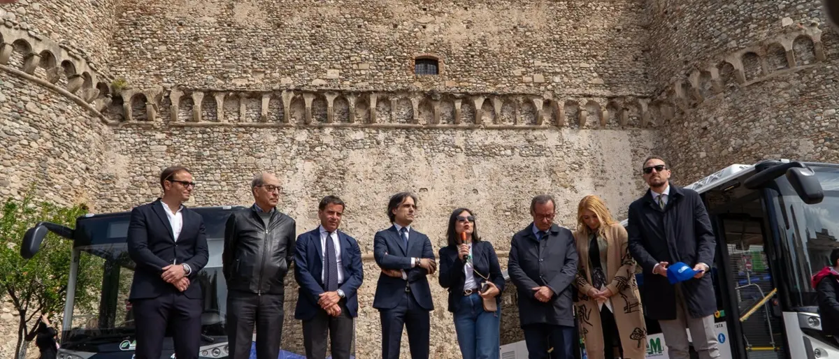 Reggio, Atam ora guarda al futuro: presentati tre nuovi bus elettrici