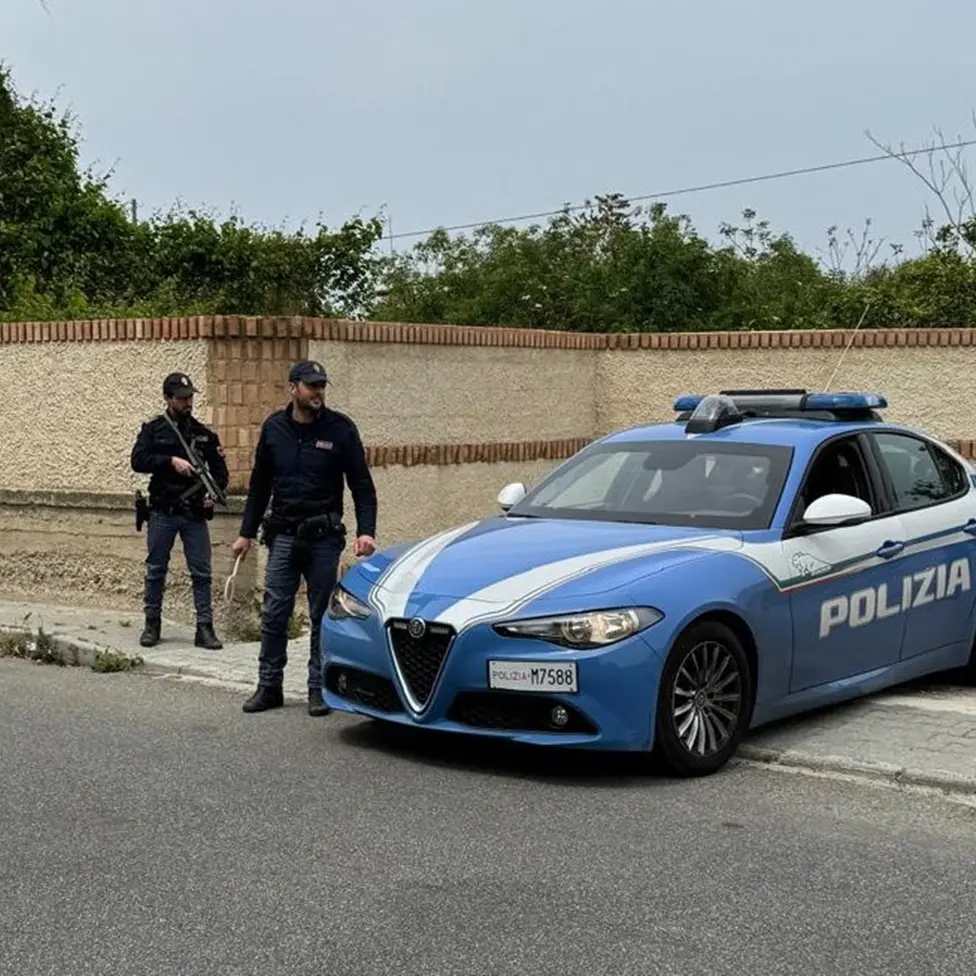 Reggio, 23enne tenta di eludere il controllo: arrestato per detenzione e spaccio di droga