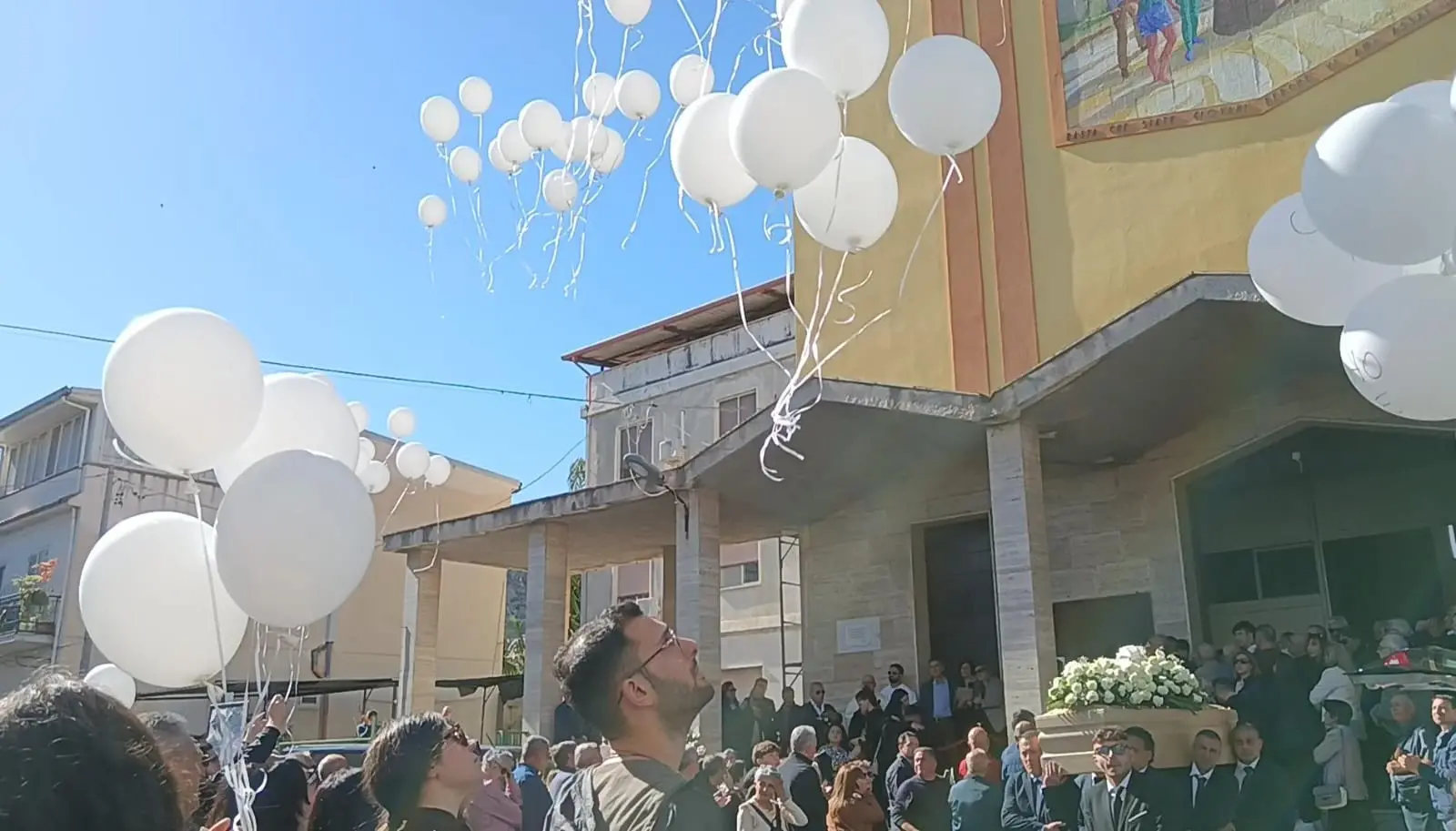 Ieri l'ultimo saluto al giovane Alessio Legato