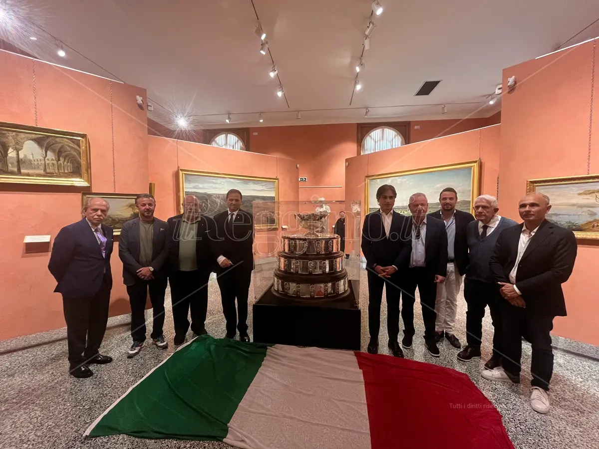 A Reggio approda per la prima volta la Coppa Davis: oggi in Pinacoteca e domani al circolo del Tennis Polimeni - FOTO