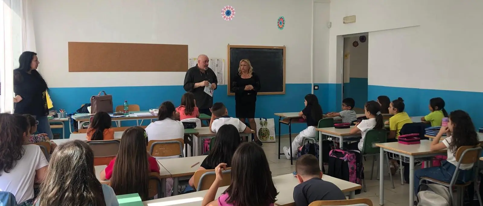 Le bellezze di Rosarno in un libro ideato dai più piccoli grazie al progetto \"Sorrisi al vento\"