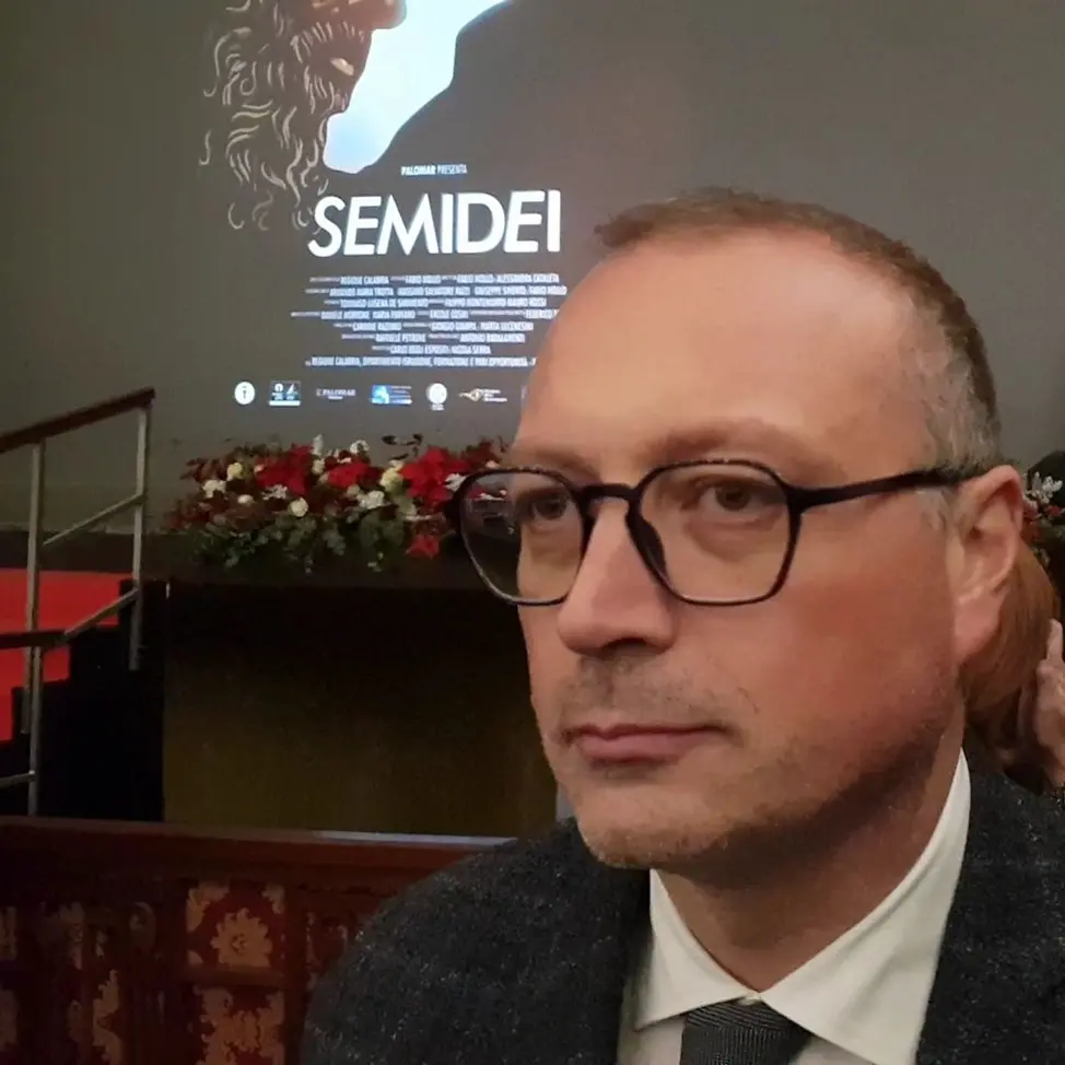 Bronzi di Riace, Versace: «Attrattore turistico principale del patrimonio archeologico e culturale»