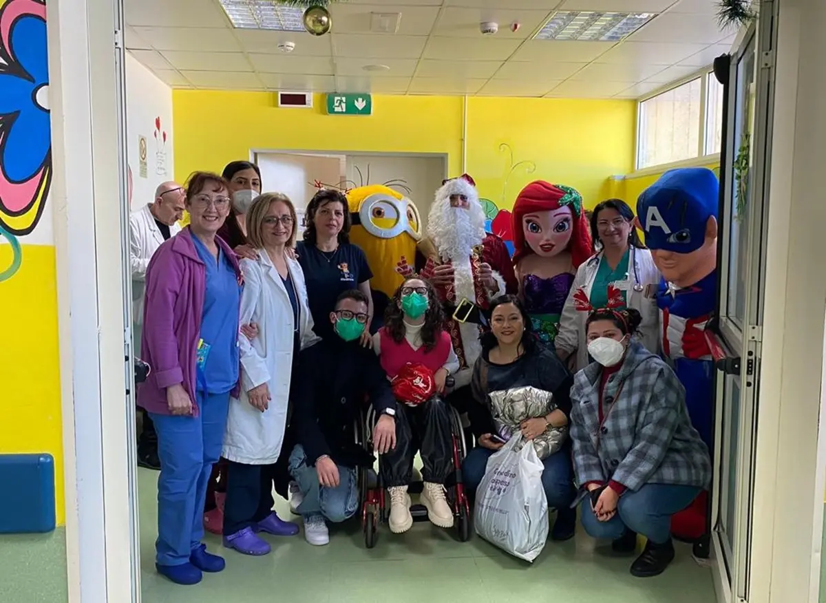 Natale in corsia, la \"Slitta del sorriso\" nei reparti di Pediatria degli ospedali di Reggio e Polistena