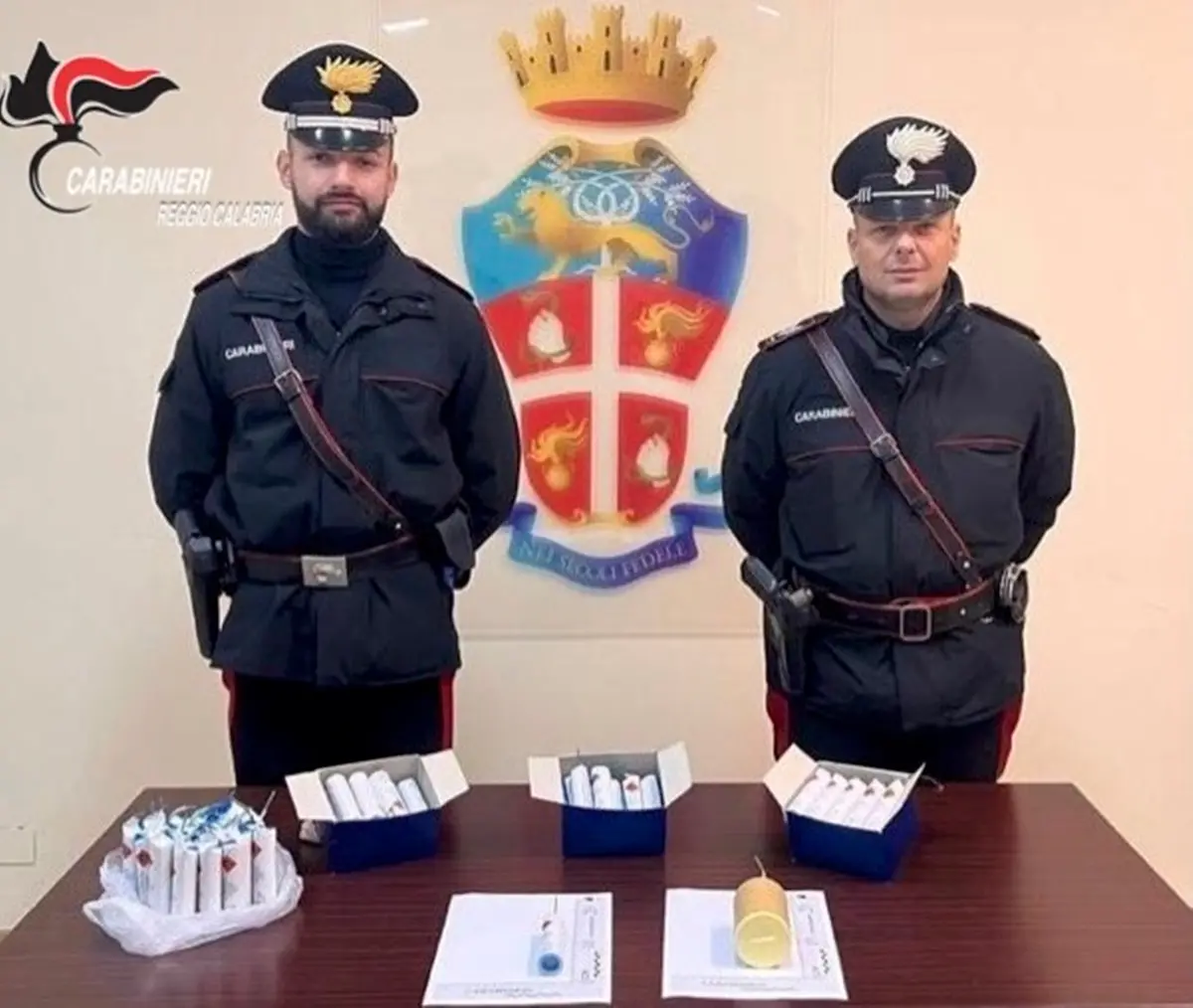 Roccella, minorenni trovati con petardi illegali: due denunce