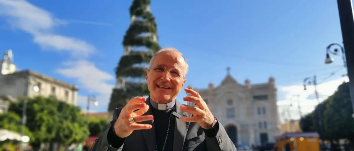 Reggio, arcivescovo Morrone: «Dio in Gesù ci chiede di camminare con Lui per crescere in umanità»