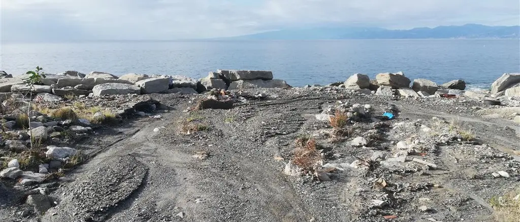 Motta, l’Ancadic e il Comitato Torrente Oliveto chiedono il ripascimento naturale del litorale di Lazzaro