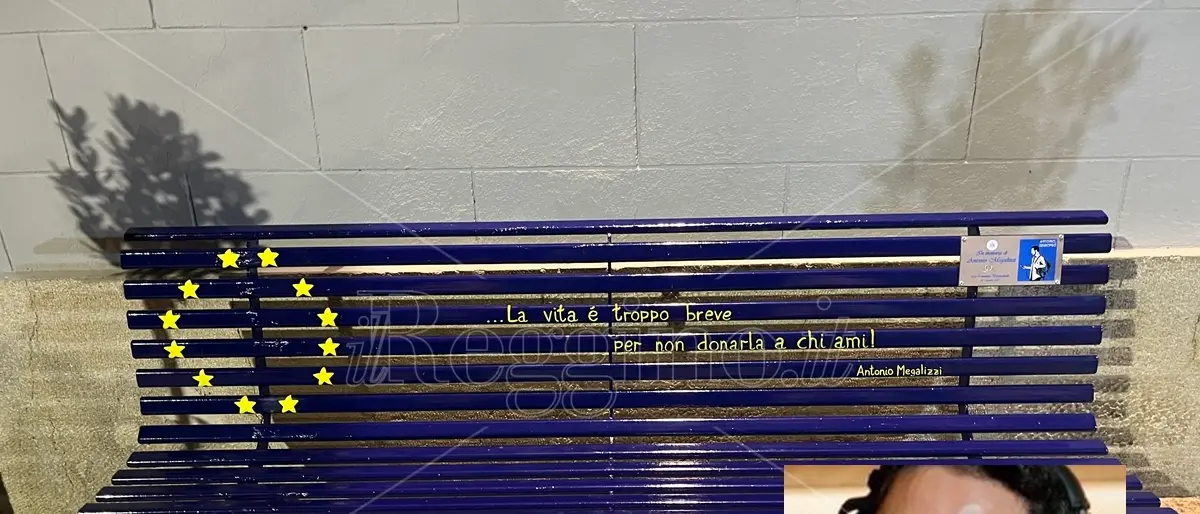 Reggio, il sogno europeo di Antonio Megalizzi: una panchina per non dimenticare - FOTO e VIDEO