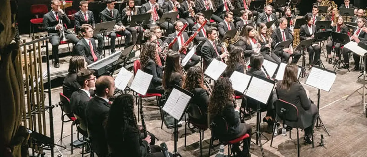 Cittanova, al teatro Gentile domani il concerto dell'orchestra giovanile di fiati di Delianuova