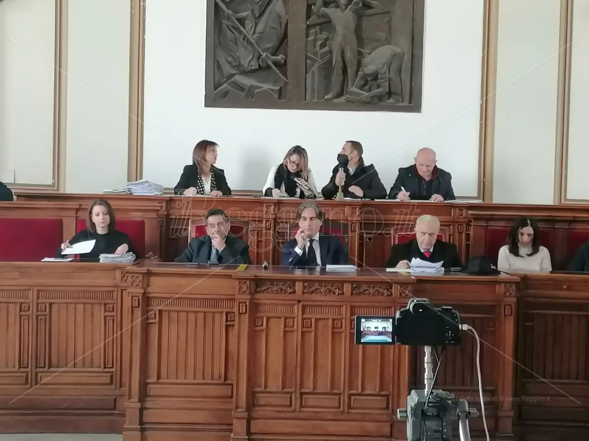 UN ANNO DI POLITICA | Montagne russe a palazzo San Giorgio per decidere il destino della città