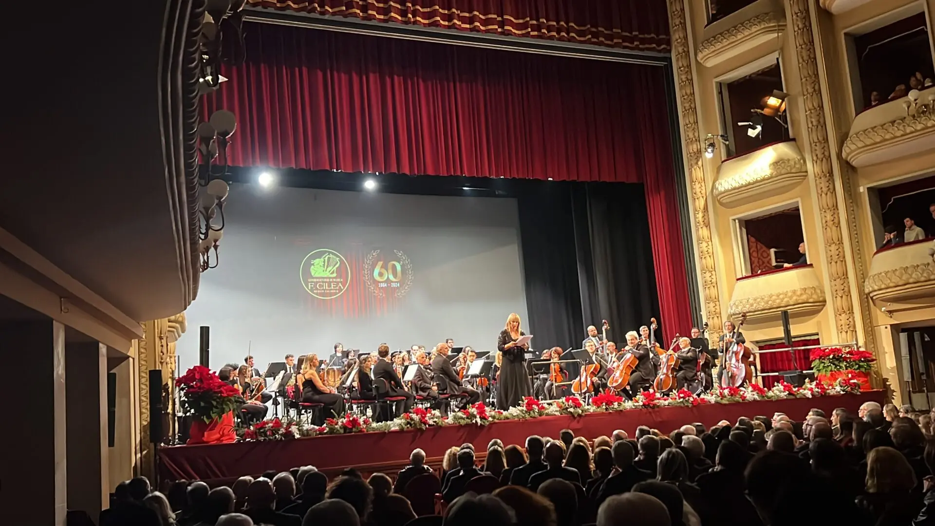 Reggio chiude l'anno con il concerto del Gom al teatro Cilea: «L'ospedale è un patrimonio della città da tutelare»