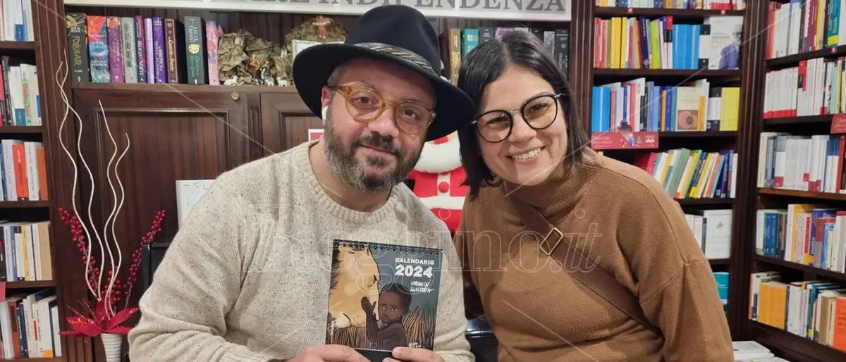 Reggio, il calendario dell'“Umanità illustrata” per aiutare i bimbi della guerra - VIDEO