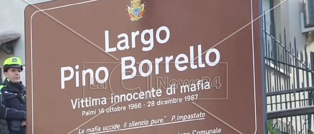Pino Borrello rivive nella piazza che Palmi gli intesta